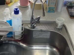 愛知キッチン取付け隊　浄水器の取り外し　施工前